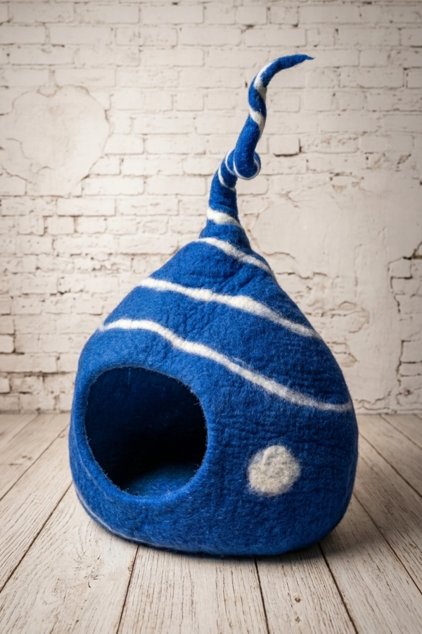 Legowisko filcowe dla kota Nest Apex Deep Blue & Natural White | Feraw 2