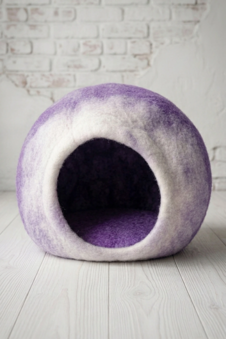 Legowisko filcowe dla kota Nest Sphere Amethyst & Natural White | Feraw