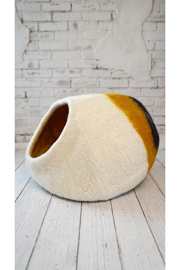 Legowisko filcowe dla kota Nest Sphere Amber & Alabaster | Feraw 2