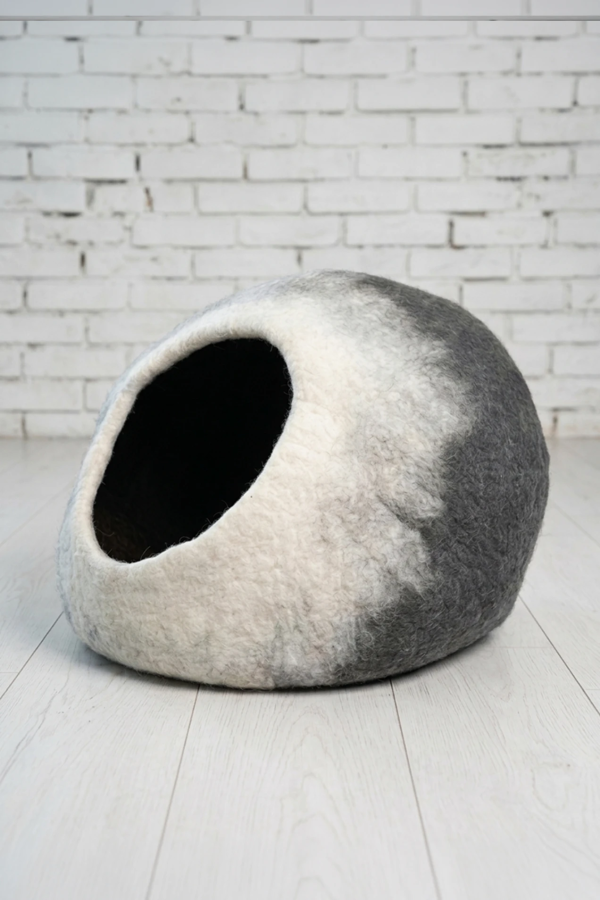 Legowisko filcowe dla kota Nest Sphere Raw Ash & Natural White | Feraw