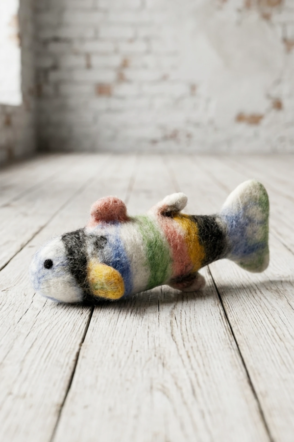 Zabawka dla kota Multicolor Striped Fish z wełny merino | Feraw Pets 2